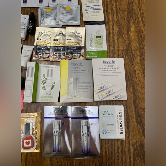 Huge 120 Piece Lot of Various Skin Care Samples - Picture 10 of 11